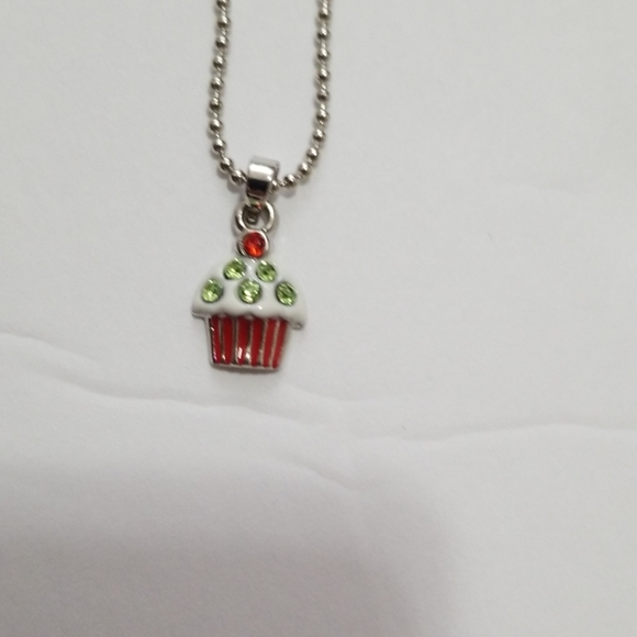 Necklace💝 - Picture 4 of 5